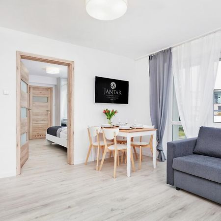 Willa Jalowcowa By Jantar Apartamenty Kolobrzeg Grzybowo  Exteriör bild