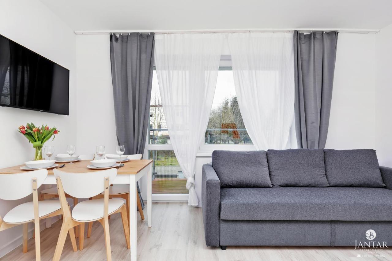 Willa Jalowcowa By Jantar Apartamenty Kolobrzeg Grzybowo  Exteriör bild